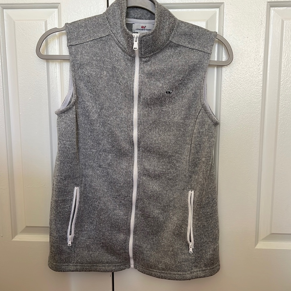 Vineyard Vines knit vest